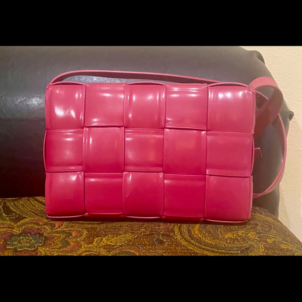 Medium size purse